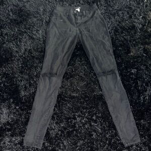 Black Skinny Jeans
